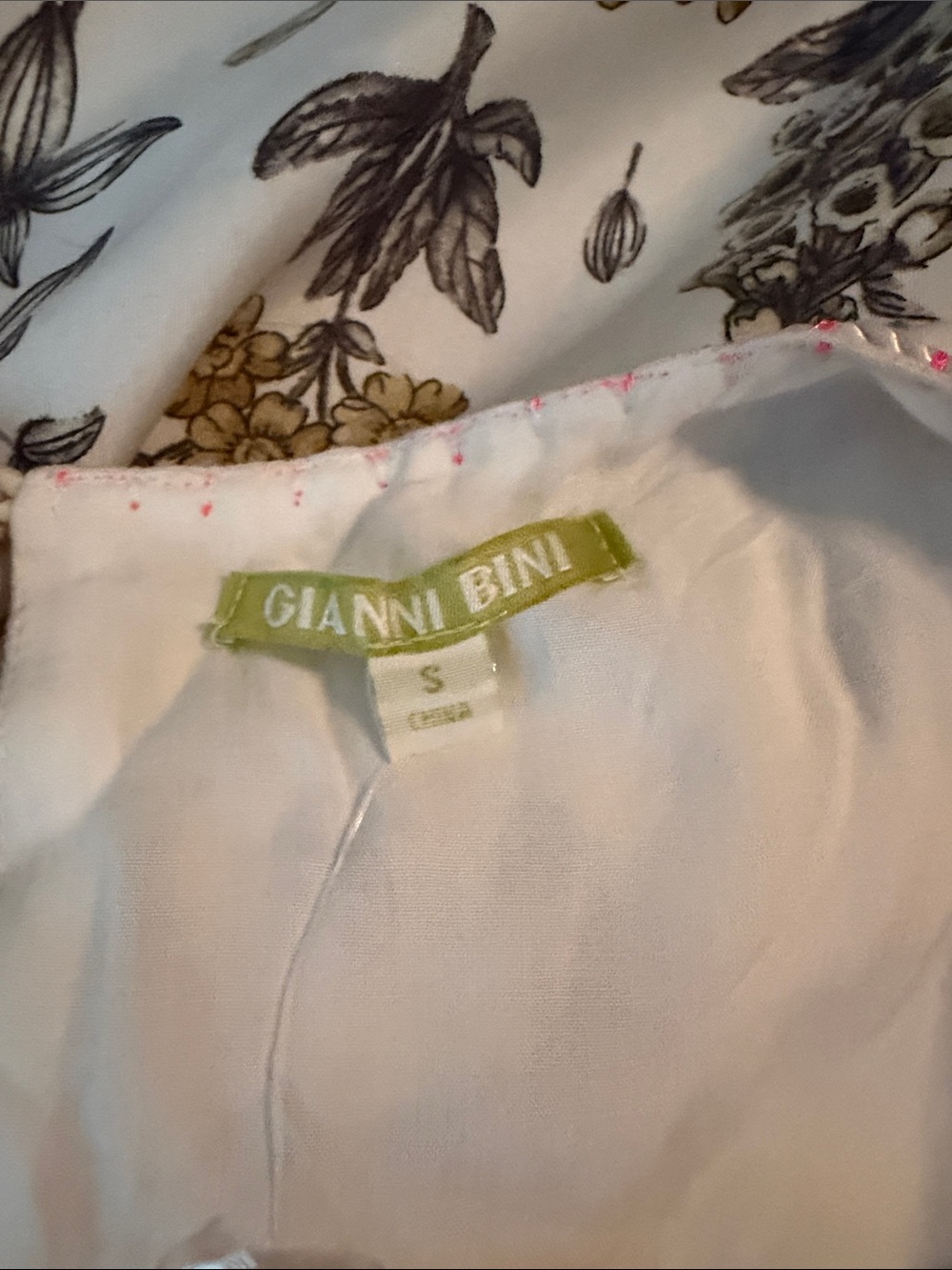 NWT Gianni bini White Tank Dress with Neon Pink Beaded Geometric Detail - Picture 2 of 3